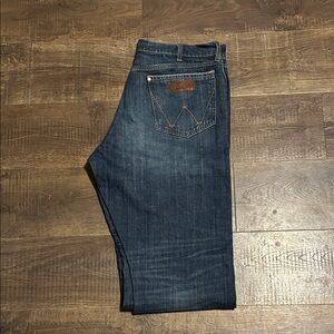 Wrangler Relaxed Fit Dark Blue Jeans